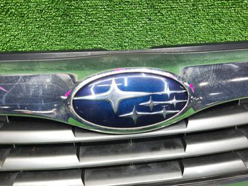 РЕШЕТКА РАДИАТОРА НА SUBARU FORESTER SH5