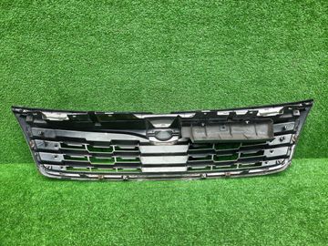 РЕШЕТКА РАДИАТОРА НА SUBARU FORESTER SH5