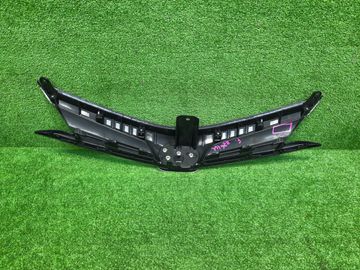 РЕШЕТКА РАДИАТОРА НА TOYOTA COROLLA FIELDER NZE161G