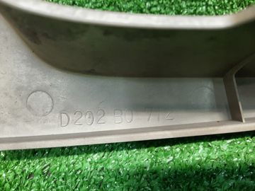 РЕШЕТКА РАДИАТОРА НА MAZDA DEMIO DW3W
