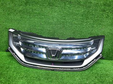 РЕШЕТКА РАДИАТОРА НА HONDA FREED GP3