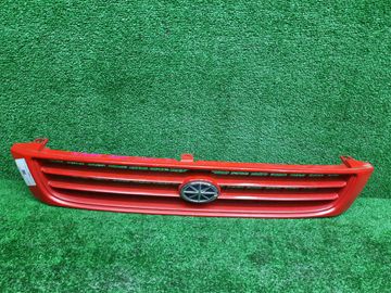 РЕШЕТКА РАДИАТОРА НА TOYOTA CORONA ST190
