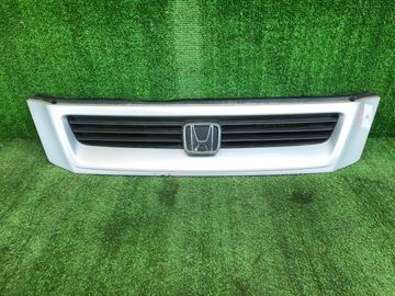 РЕШЕТКА РАДИАТОРА НА HONDA CR-V RD1