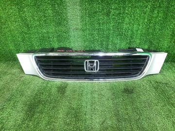 РЕШЕТКА РАДИАТОРА НА HONDA INSPIRE UA2