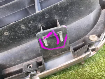 РЕШЕТКА РАДИАТОРА НА NISSAN BLUEBIRD SYLPHY G10