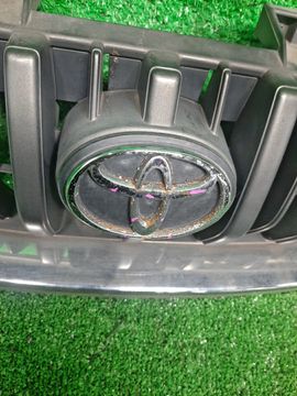 РЕШЕТКА РАДИАТОРА НА TOYOTA CAMI J102E