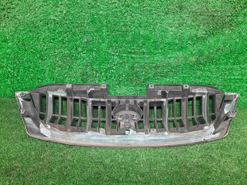 РЕШЕТКА РАДИАТОРА НА TOYOTA CAMI J102E