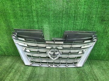 РЕШЕТКА РАДИАТОРА НА NISSAN SERENA C26