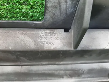 РЕШЕТКА РАДИАТОРА НА NISSAN SERENA C26