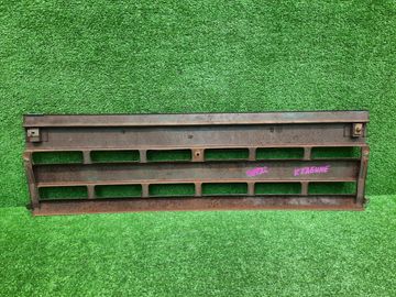 РЕШЕТКА РАДИАТОРА НА NISSAN ATLAS F22