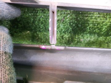 РЕШЕТКА РАДИАТОРА НА MAZDA TITAN SYE4T