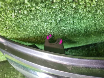 РЕШЕТКА РАДИАТОРА НА TOYOTA ISIS ZNM10G