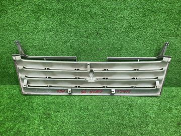 РЕШЕТКА РАДИАТОРА НА MITSUBISHI MIRAGE DINGO CQ2A