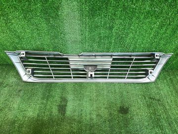 РЕШЕТКА РАДИАТОРА НА NISSAN BLUEBIRD QU14