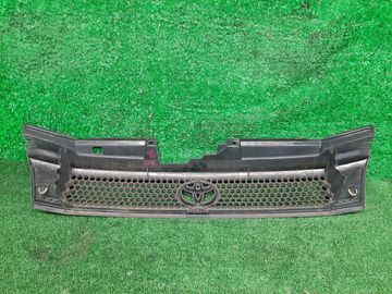 РЕШЕТКА РАДИАТОРА НА TOYOTA NOAH SR40G