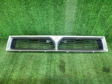 РЕШЕТКА РАДИАТОРА НА MITSUBISHI GALANT EA1A