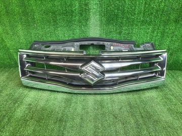 РЕШЕТКА РАДИАТОРА НА SUZUKI ESCUDO TDA4W