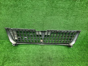 РЕШЕТКА РАДИАТОРА НА MITSUBISHI CHALLENGER K97WG