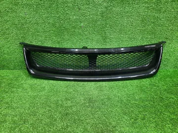 РЕШЕТКА РАДИАТОРА НА TOYOTA COROLLA  AXIO NZE141