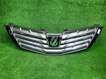РЕШЕТКА РАДИАТОРА НА TOYOTA ALPHARD GGH20W