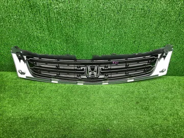 РЕШЕТКА РАДИАТОРА НА HONDA STREAM RN1