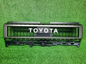 РЕШЕТКА РАДИАТОРА НА TOYOTA LAND CRUISER PRADO TRJ250