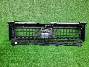 РЕШЕТКА РАДИАТОРА НА TOYOTA LAND CRUISER PRADO TRJ250