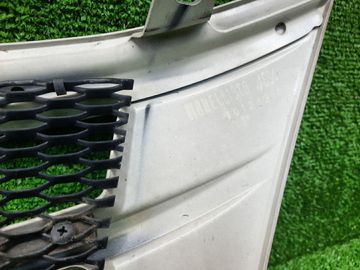 РЕШЕТКА РАДИАТОРА НА TOYOTA ISIS ZGM10G