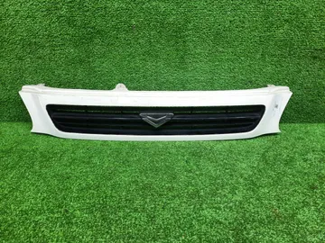 РЕШЕТКА РАДИАТОРА НА TOYOTA CORSA EL51