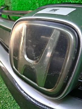 РЕШЕТКА РАДИАТОРА НА HONDA LEGEND KB1