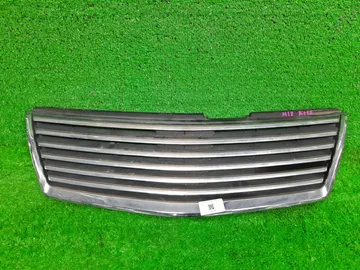 РЕШЕТКА РАДИАТОРА НА NISSAN LIBERTY RM12