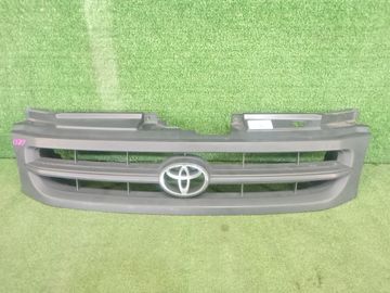 РЕШЕТКА РАДИАТОРА  53111-28120 НА TOYOTA NOAH CR50