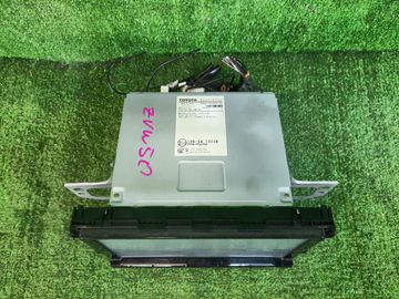 МАГНИТОФОН НА TOYOTA PRIUS ZVW50