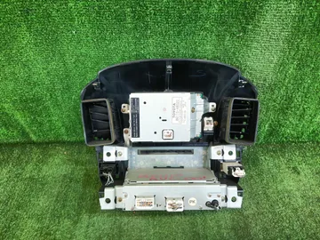 МАГНИТОФОН НА TOYOTA HARRIER MCU10W