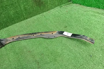 ПЛАНКА ПОД ФАРЫ НА MITSUBISHI CHARIOT GRANDIS N84W
