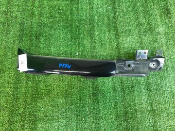 ПЛАНКА ПОД ФАРЫ НА MITSUBISHI PAJERO IO H77W