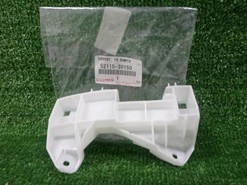 ПЛАНКА ПОД ФАРЫ НА LEXUS GS300H AWL10