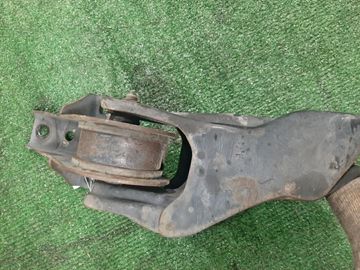 ПОДУШКА ДВС НА HONDA LOGO GA3 D13B