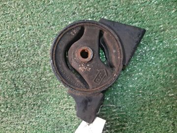 ПОДУШКА ДВС НА NISSAN WINGROAD Y11 QG15DE
