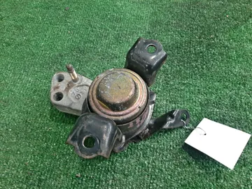 ПОДУШКА ДВС НА TOYOTA RUNX NZE121 1NZ-FE