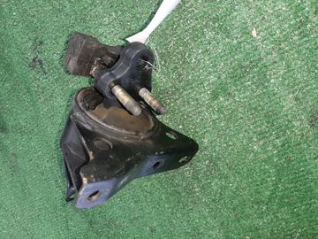 ПОДУШКА ДВС НА TOYOTA SPACIO AE111 4A-FE
