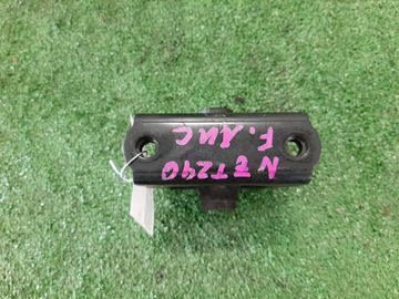 ПОДУШКА ДВС НА TOYOTA PREMIO NZT240 1NZ-FE