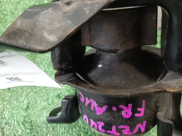 ПОДУШКА ДВС НА TOYOTA PREMIO NZT240 1NZ-FE