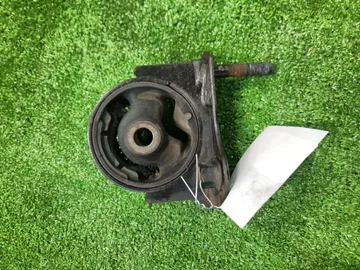 ПОДУШКА ДВС НА TOYOTA PREMIO ZZT245 1ZZ-FE