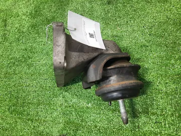 ПОДУШКА ДВС НА TOYOTA MARK II GX90 1G-FE