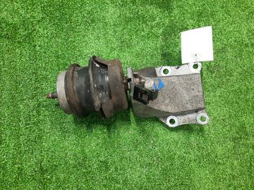 ПОДУШКА ДВС НА NISSAN FUGA Y50 VQ35DE