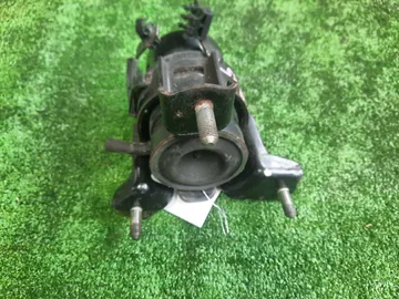 ПОДУШКА ДВС НА TOYOTA HARRIER MCU35 1MZ-FE
