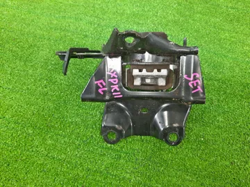 ПОДУШКА ДВС НА TOYOTA AQUA MXPK11 M15A-FXE