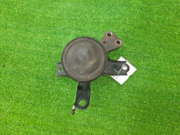 ПОДУШКА ДВС НА TOYOTA RACTIS NCP100 1NZ-FE