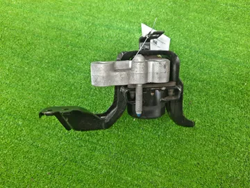 ПОДУШКА ДВС НА TOYOTA AQUA MXPK11 M15A-FXE